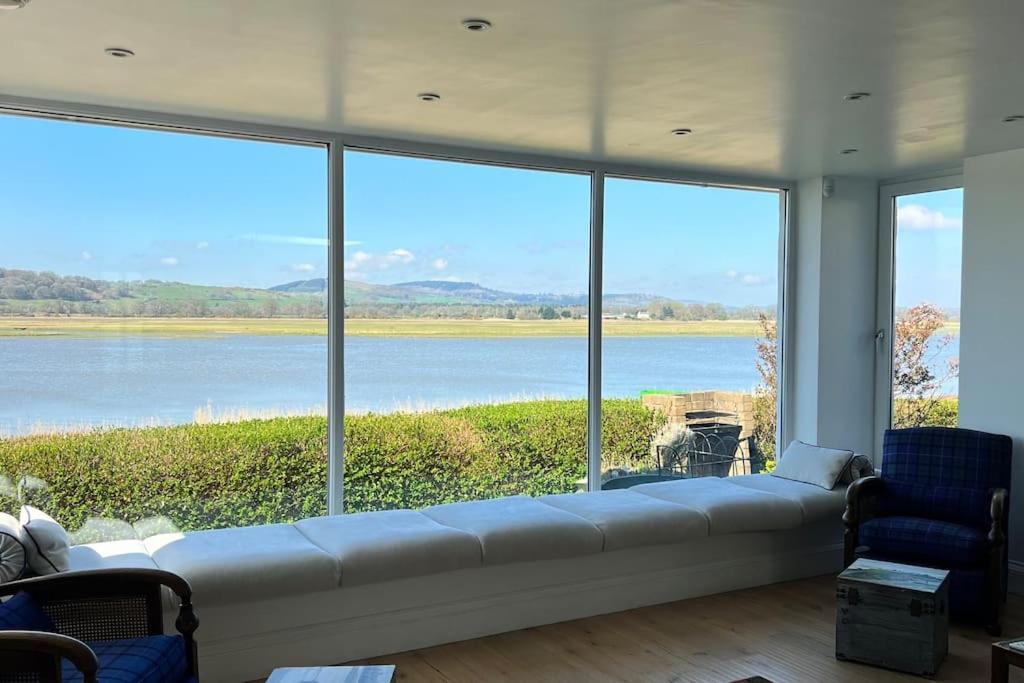 Shorepark - Waterfront Cottage With Stunning Views Dumfries Kültér fotó