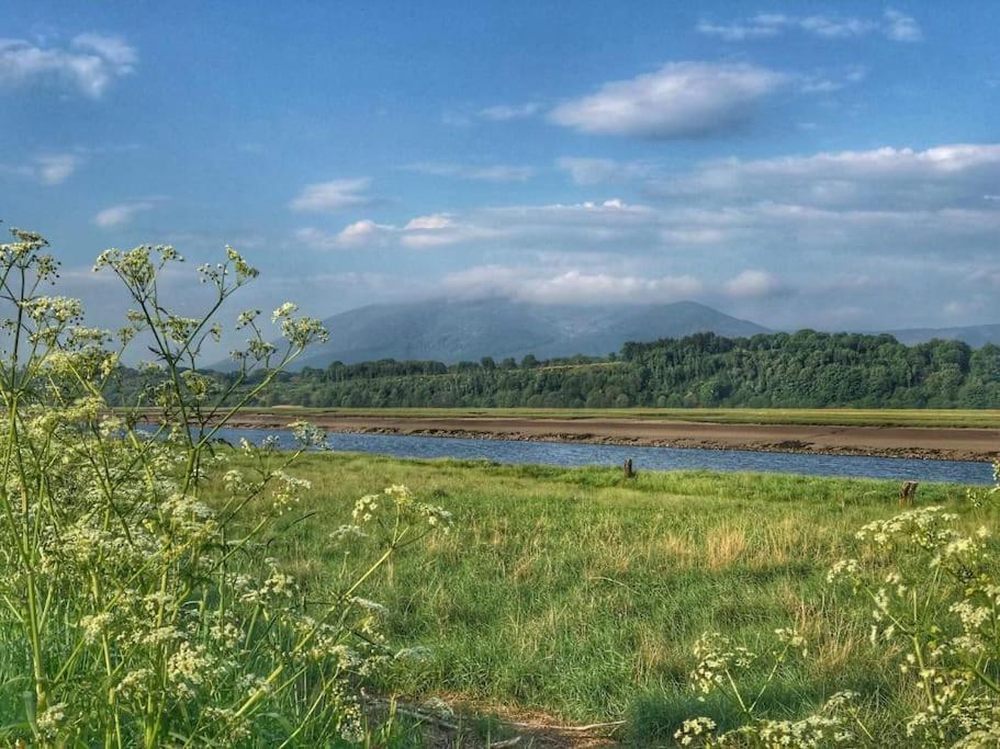 Shorepark - Waterfront Cottage With Stunning Views Dumfries Kültér fotó