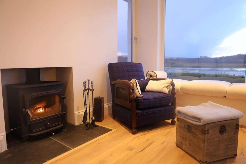 Shorepark - Waterfront Cottage With Stunning Views Dumfries Kültér fotó